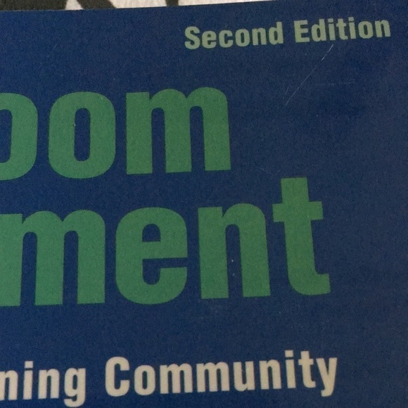 𝅺CLASSROOM Management Second Edition Paperback - Picture 4 of 8